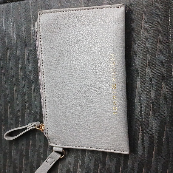 TOMMY HILFIGER wallet. - Picture 2 of 5